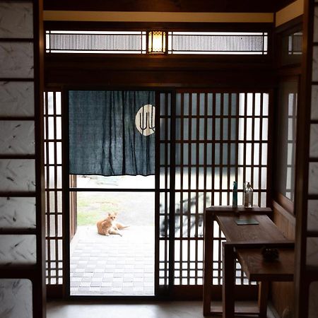 猫と図書館のある宿 草地家 Kusachike Minamiawaji ภายนอก รูปภาพ