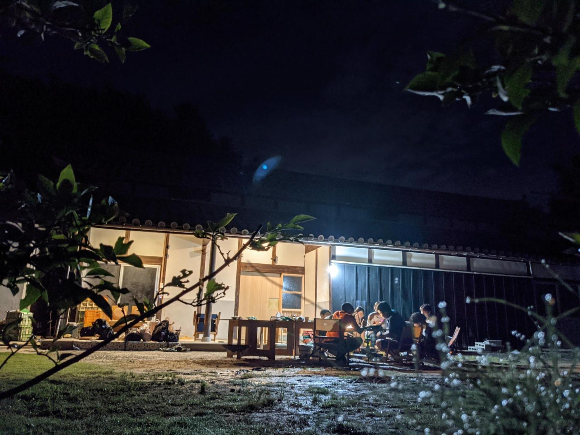 猫と図書館のある宿 草地家 Kusachike Minamiawaji ภายนอก รูปภาพ